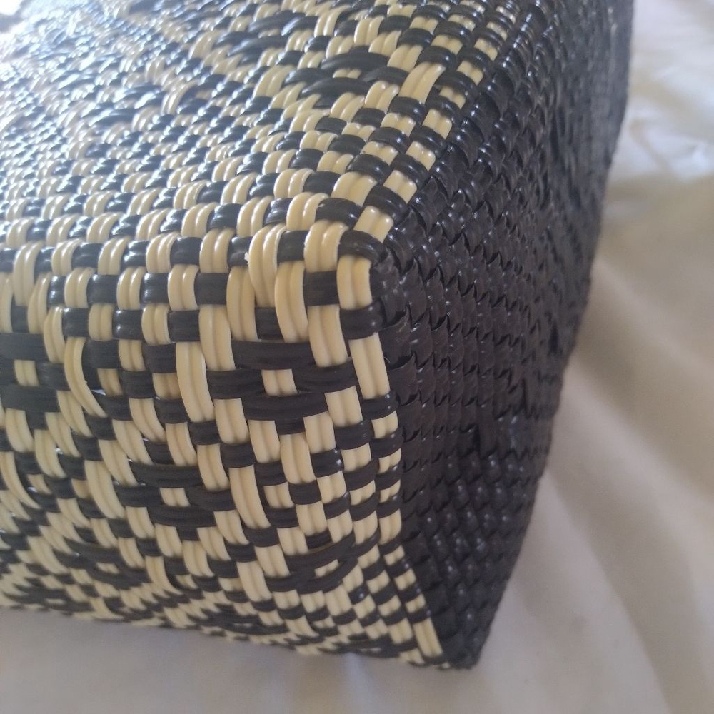 NWOT Women's Mackenzie-Childs Black & Beige Woven Tote Bag One Size - Picture 10 of 14